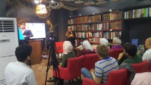 محاضرة "قاوم!" بالمقهى الأدبي "كتاب سراي" - الاخبار - مشروع سلام